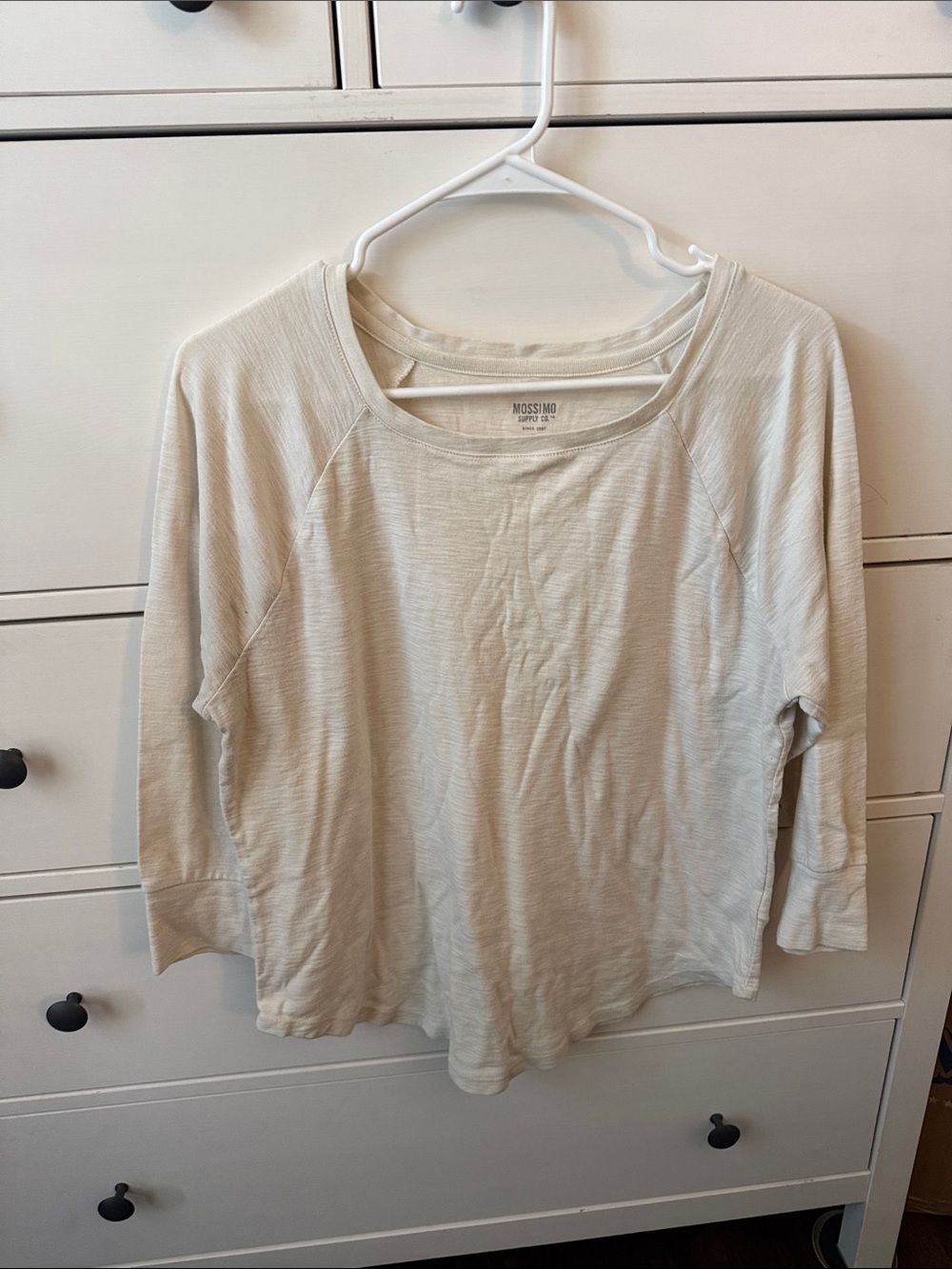 Mossimo Supply Co. Cream Long-Sleeve Lightweight Tee